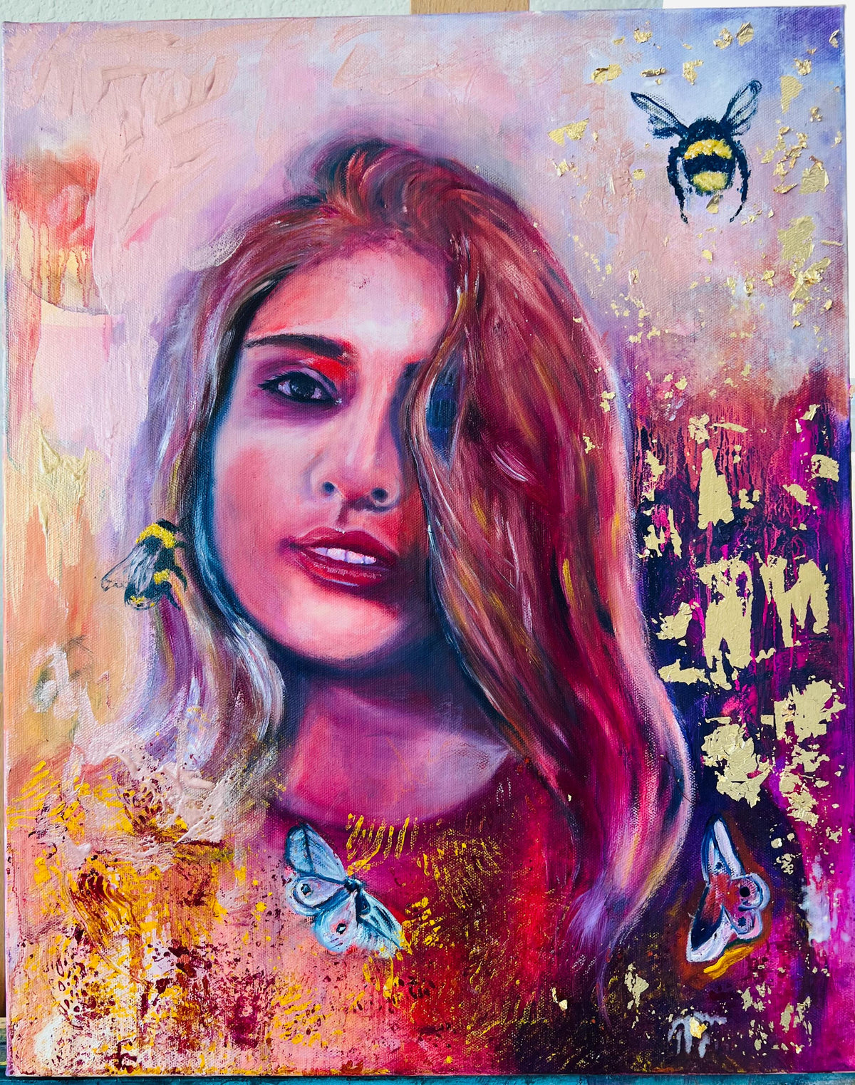 GOLDEN MUSE